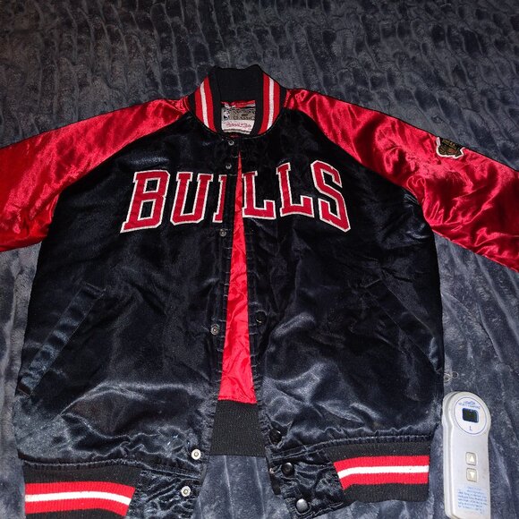 Vintage Chicago bulls jacket - Picture 1 of 6